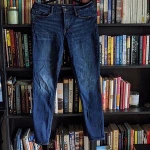 Old Navy Rockstar Super Skinny jeans